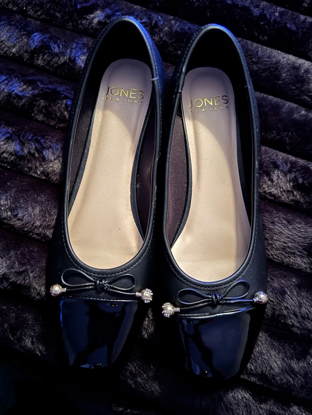 Jones New York Black Bow Accent Patent Cap Toe Flats